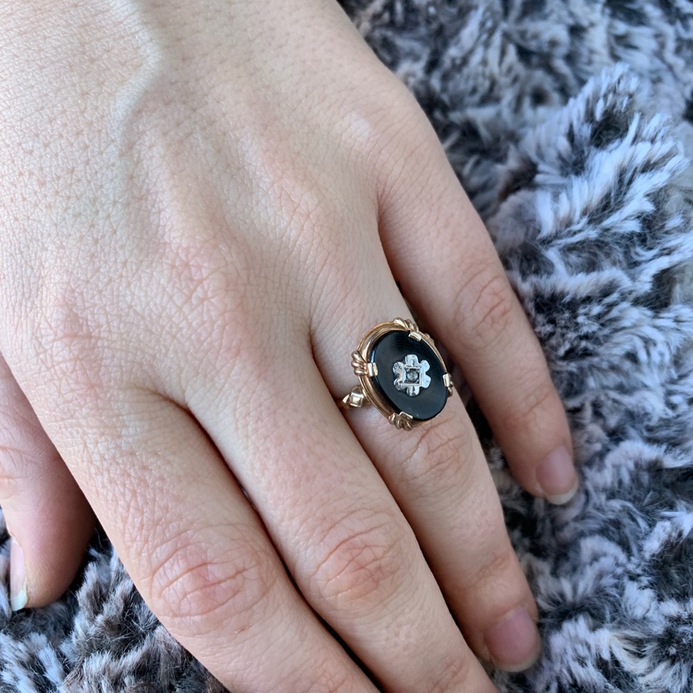 Antique Art Deco Black Onyx Diamond 10k Gold Ring